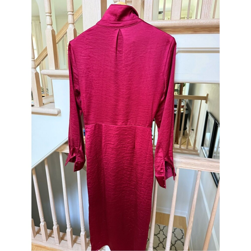 Mila Mae Twist Front Long Sleeve Satin Midi Shirtdress in Wine M - Picture 7 of 12